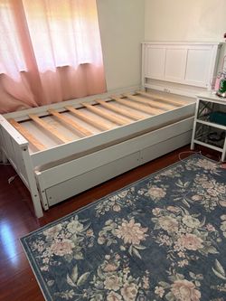 Free twin trundle bed