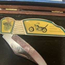 Knife 