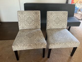 Living Room Chairs / Sillas para Sala