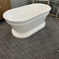 59” Bathtub Made Of Fiberglass And Acrylic 