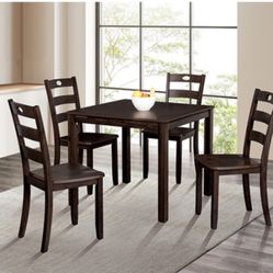 Beautiful Dining Table Set 