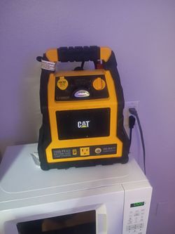 Cat 1000 Peak Amp Battery Jump-Starter | Power Station | Compressor