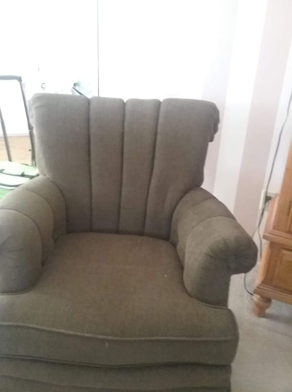 Lazy Boy Accent Chair for Sale in Port Richey, FL - OfferUp