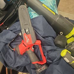 M12 FUEL 6 in. 12V Lithium-Ion Brushless Electric Cordless Battery Pruning Saw HATCHET