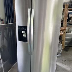 Refrigerator Whirlpool 