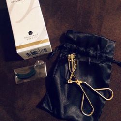 New Never Used Eyelash Curler