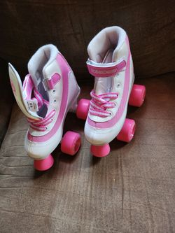 Girls skate shoes size 13 new