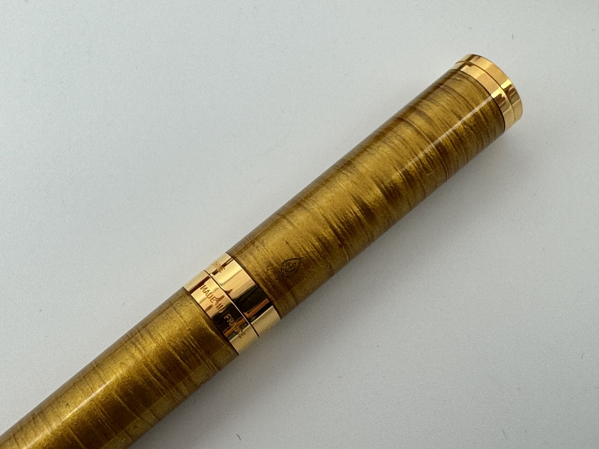 S.T. DUPONT PLUME LADY SHANTUNG CHINESE LACQUER FOUNTAIN PEN NEW 100%  GENUINE Collectibles