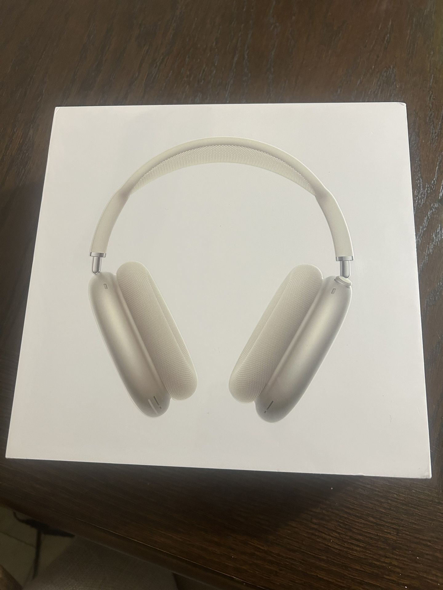 Airpod Max starlight still sealed (With Warranty)