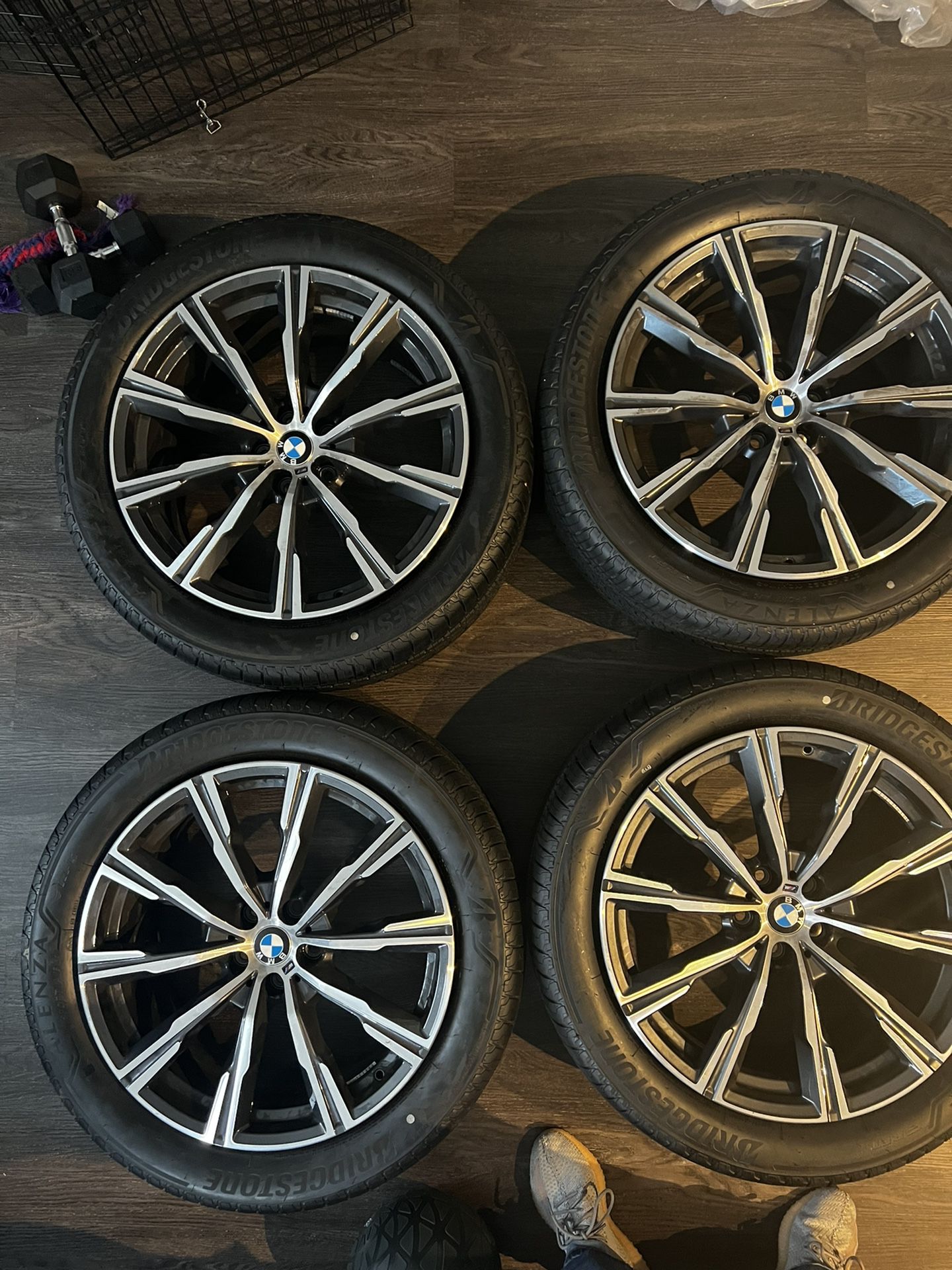 BMW X6 M50i Rims & Tires