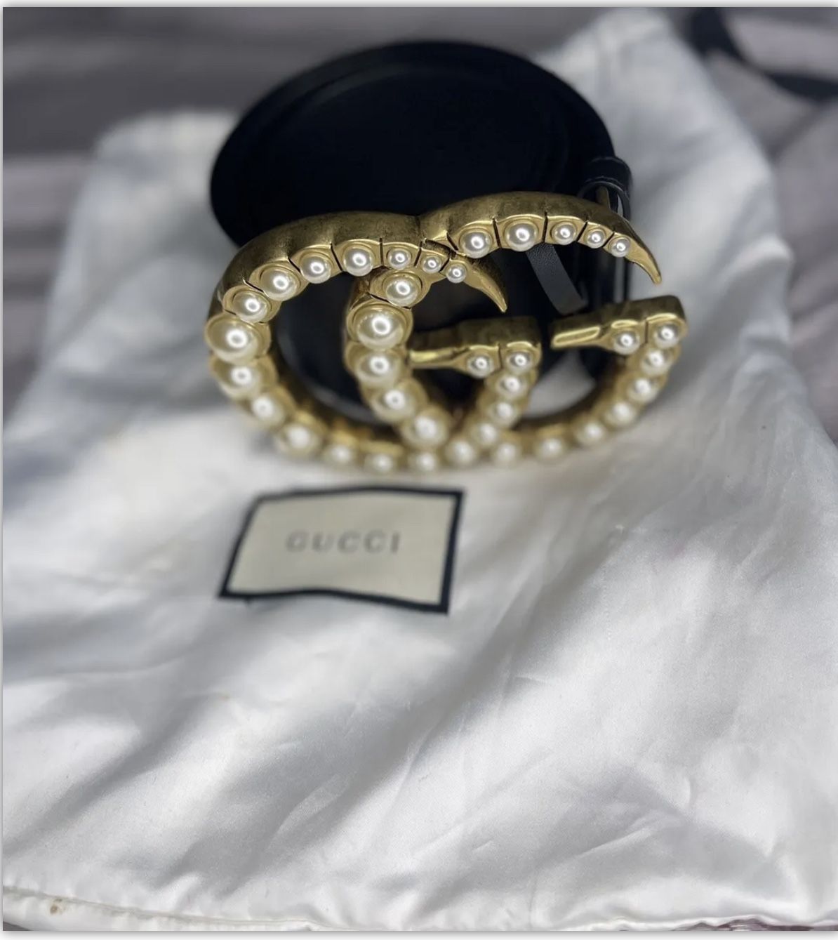 Oversized Gucci Pearls