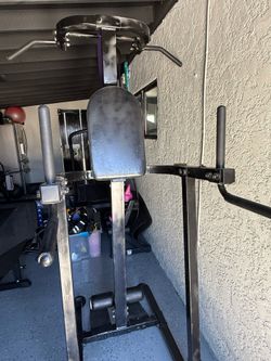 Multi functional dip and pull up bar