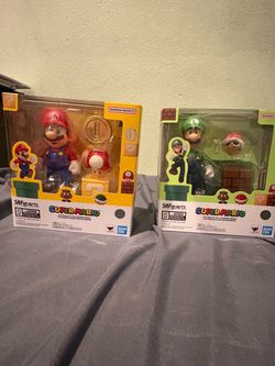 S.H. Figuarts Super Mario & Luigi Figure Set