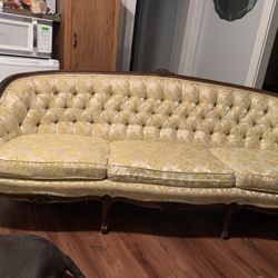 Vintage 1920s  Thomasville Couch