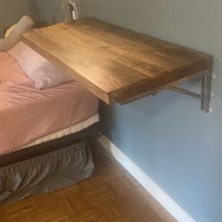 Floating Table 