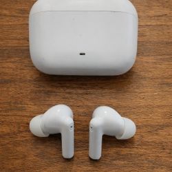 White Wireless Earbuds — Like New