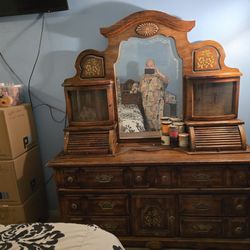 Unique 8 Drawer Dresser And Head Board