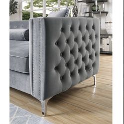 Brand New In Box Firm Price $1,199 Grey Crystal Tufted Sectional With Storage Pillows Included Chrome Legs Nailhead Trim