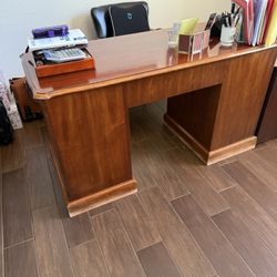 Beautiful Hooker, Cherry, Solid Wood Desk