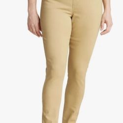 Signature By Levi Strauss & Co Women's. Shaping Pull-On Super Skinny jeans 10X30