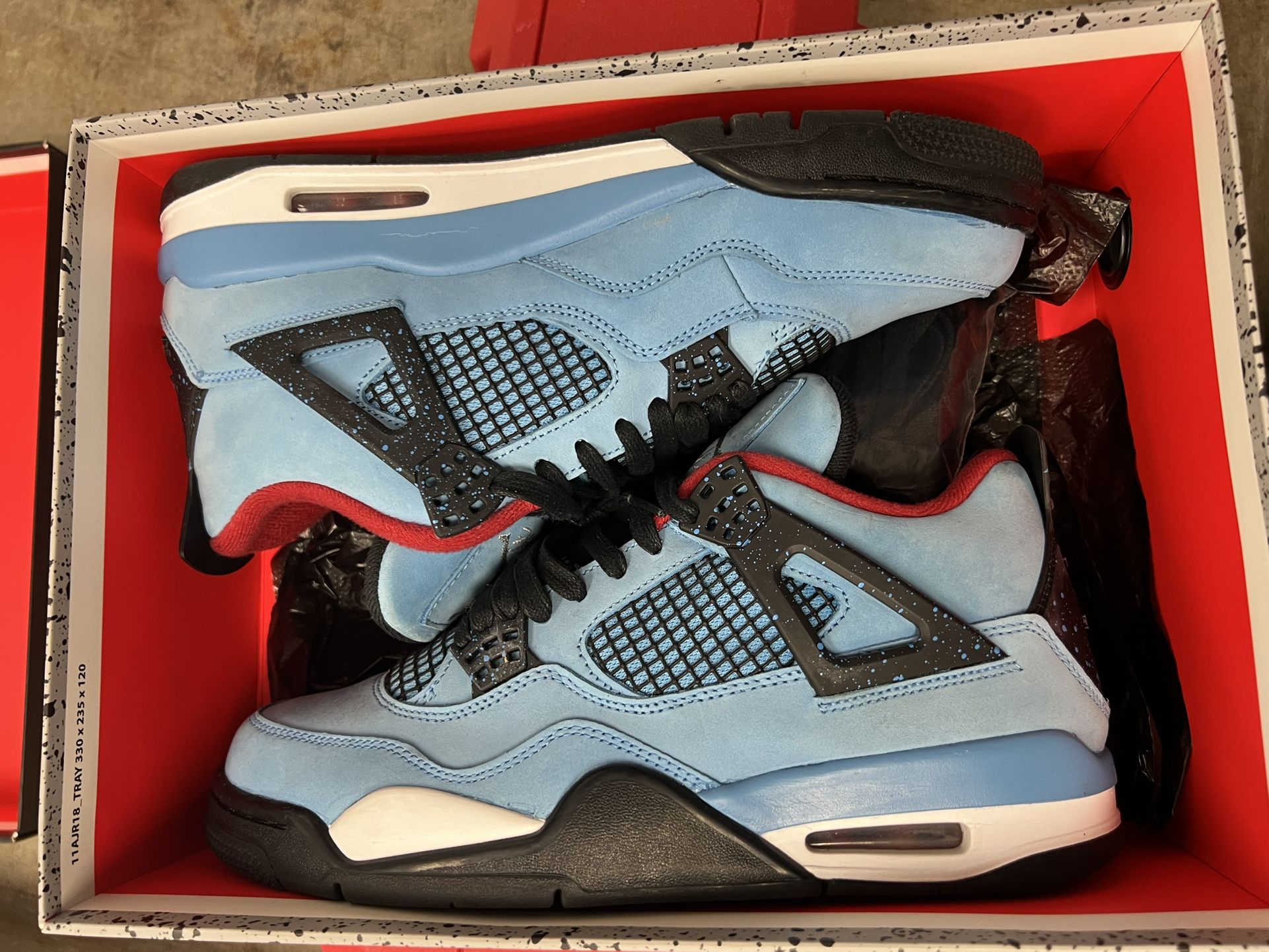Jordan 4 Travis Scott 