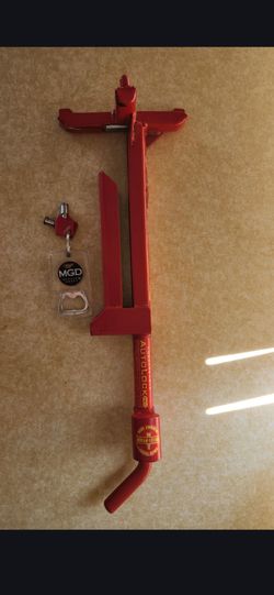 USED  Unbreakable  Autolock Pro  Brake Pedal Lock with Keys
