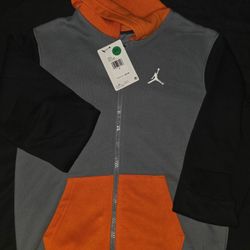 Jordan Boys Hoodie – Size M – NEW WITH TAGS
