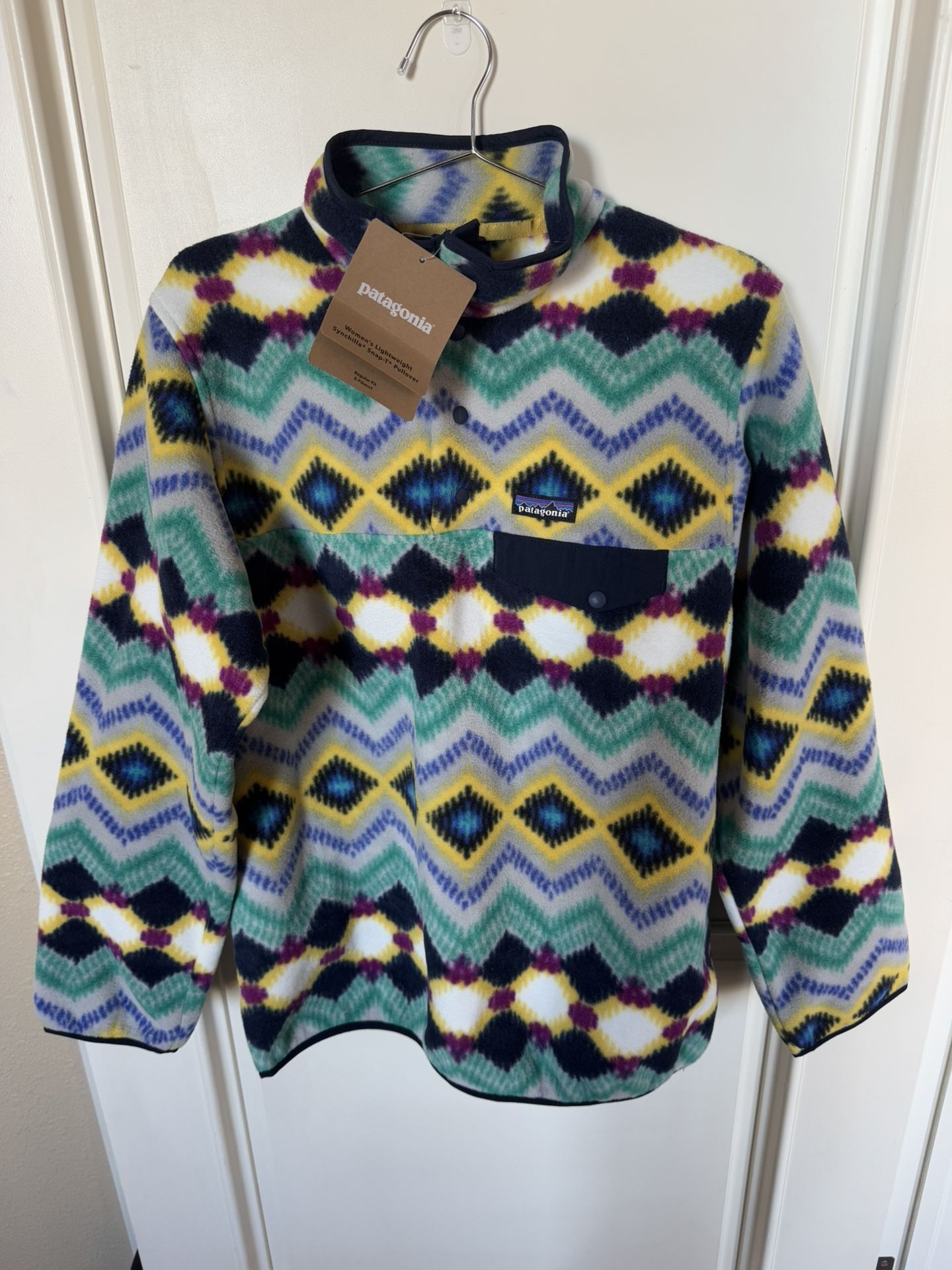 NWT Women’s Patagonia Synchilla Snap-T Pullover Size L