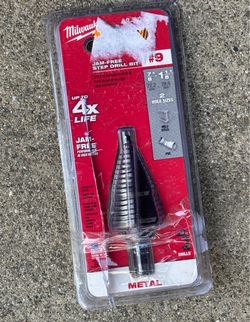 Milwaukee 7/8 in. - 1-1/8 in. #9 Black Oxide Step Drill Bit