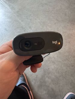 Logitech C270 HD Webcam w/ Noise-Reducing Mic – $10