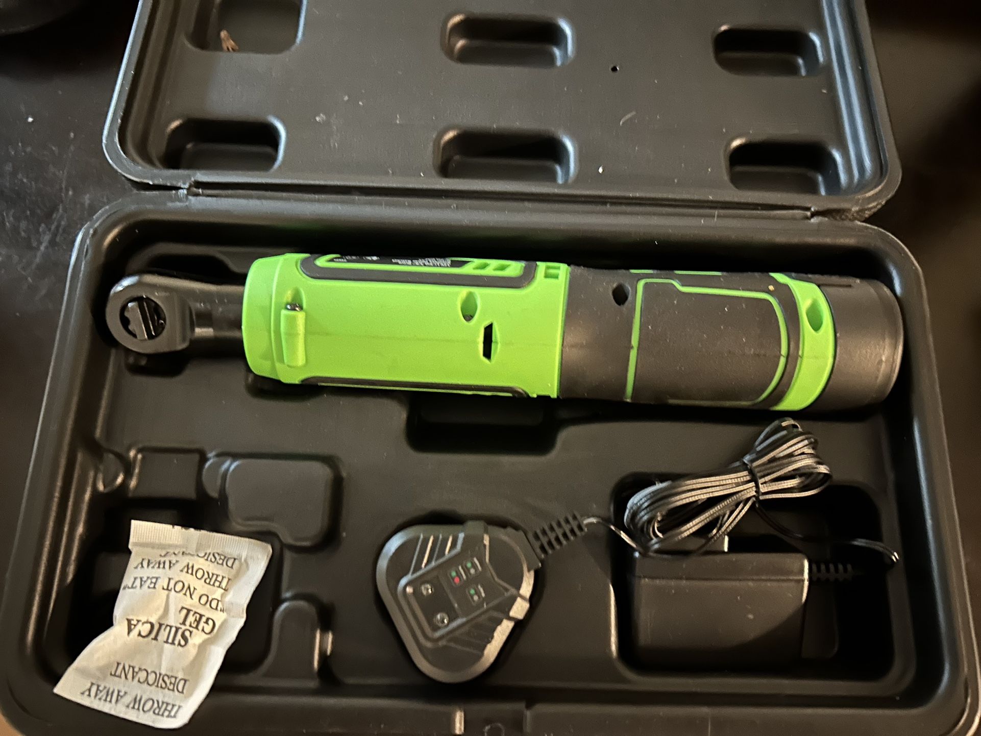 Battery powered ratchet