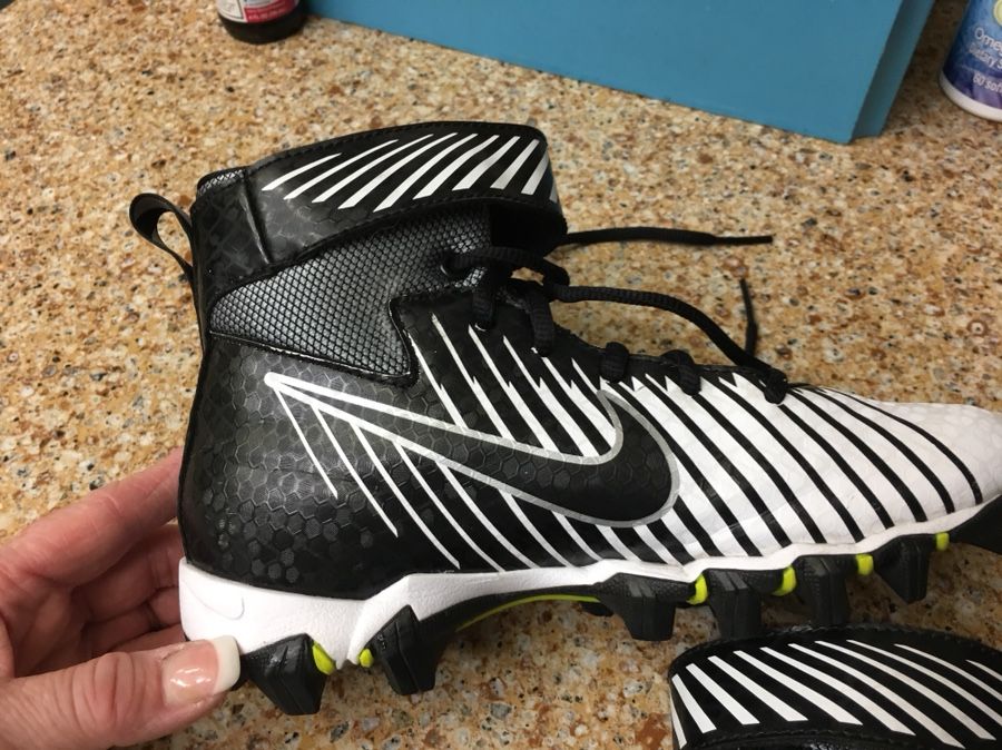 nike strike shark mens