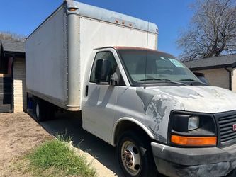 Box truck /trades welcome