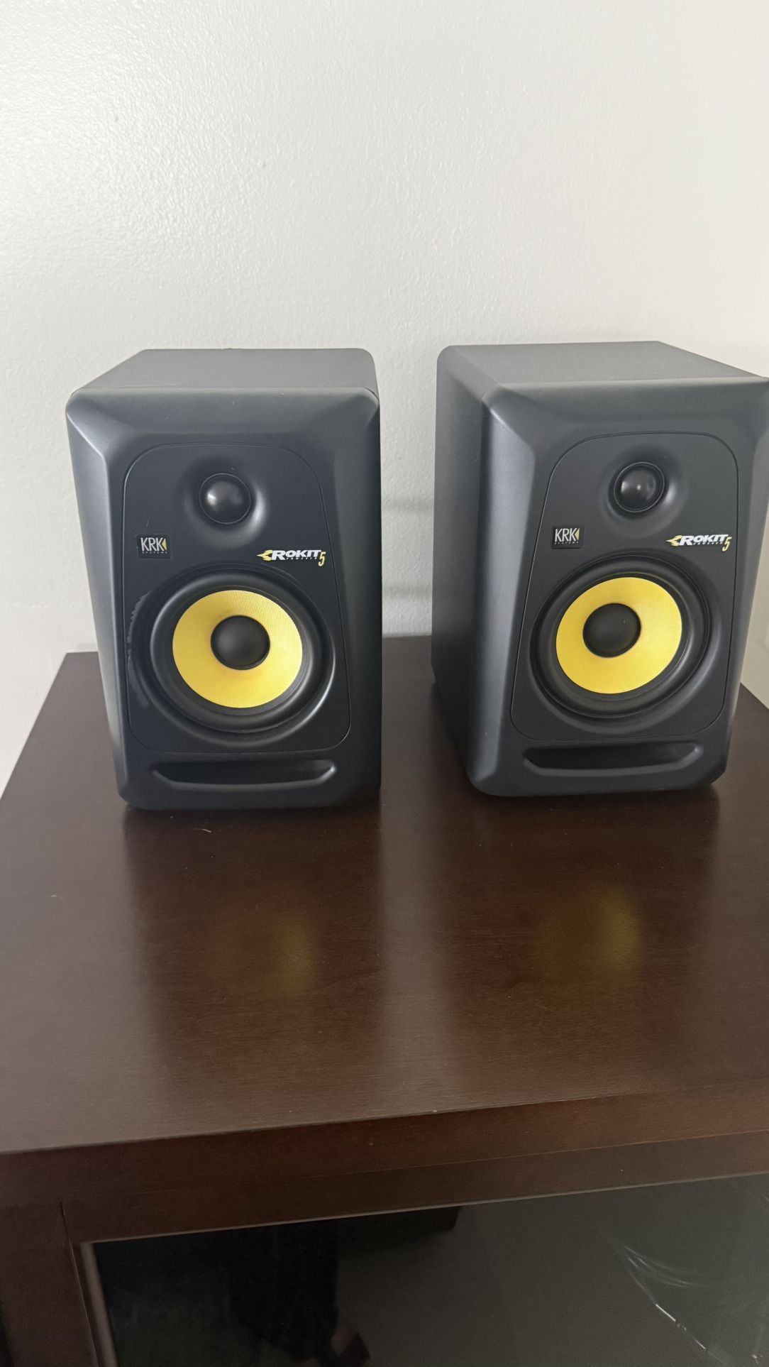 PA Speakers Rokit5 Powered