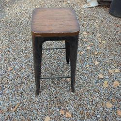 Metal Stool 