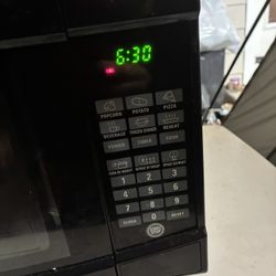 900 Watt RCA Microwave 