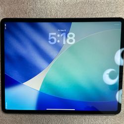 Apple iPad Pro (4th Gen) 12.9" A2069 256GB (MXFX2LL/A) Wi-Fi i + Cellular.