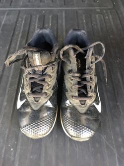 Nike cleats (youth)