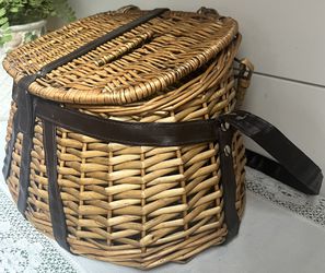 Wicker & Faux Leather Antiqued Woven Fly Fishing Creel Fish Basket