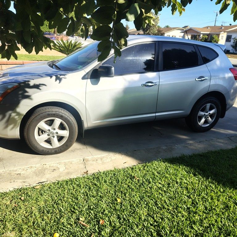 2010 Nissan Rogue