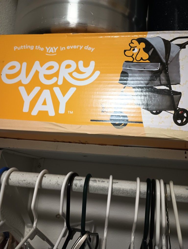 Everywhere YaY Dog Stroller Brand New