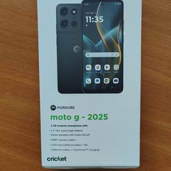 Motorola 2025 Brand New Phone and Case
