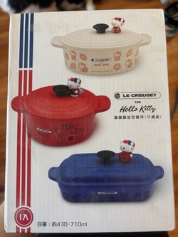 Le Creuset × Hello Kitty Limited Edition Collectible – New Opened Box