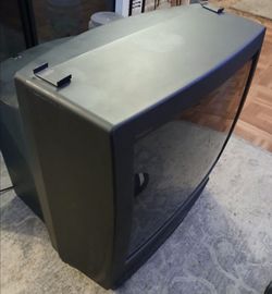 QUASAR VV-1307 13" Color CRT TV / VCR Combo Retro Gaming