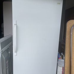 Frigidaire, White,