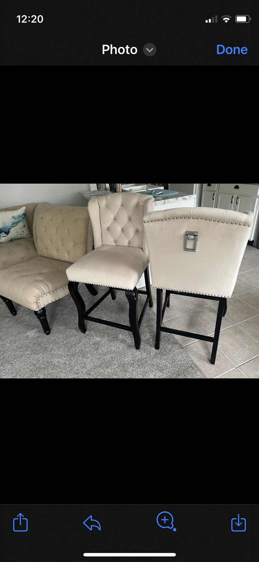 4 Bar Stools N One Big Chair Everything For 200$