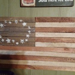 Wooden American Flag Decor