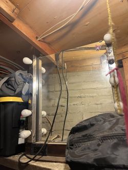 DIY Vanity mirror