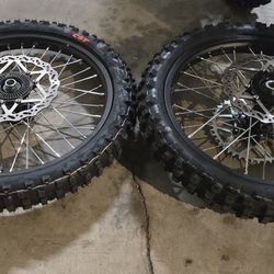 Surron Ultra Bee Wheels And Tires