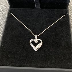 10K White Gold 1/20 CT Diamond Heart Pendant with Real Diamonds & 18" Necklace